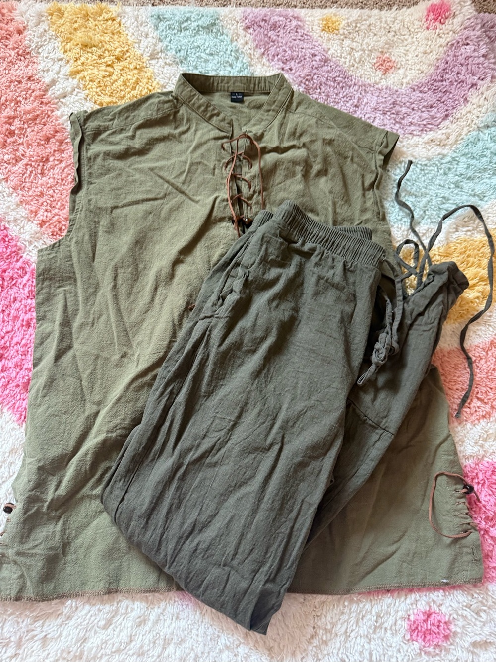 Robinhood Tinkerbell Halloween man’s costume size Medium